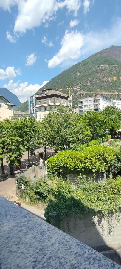 Bernina Station Center Apartment - Tirano Εξωτερικό φωτογραφία