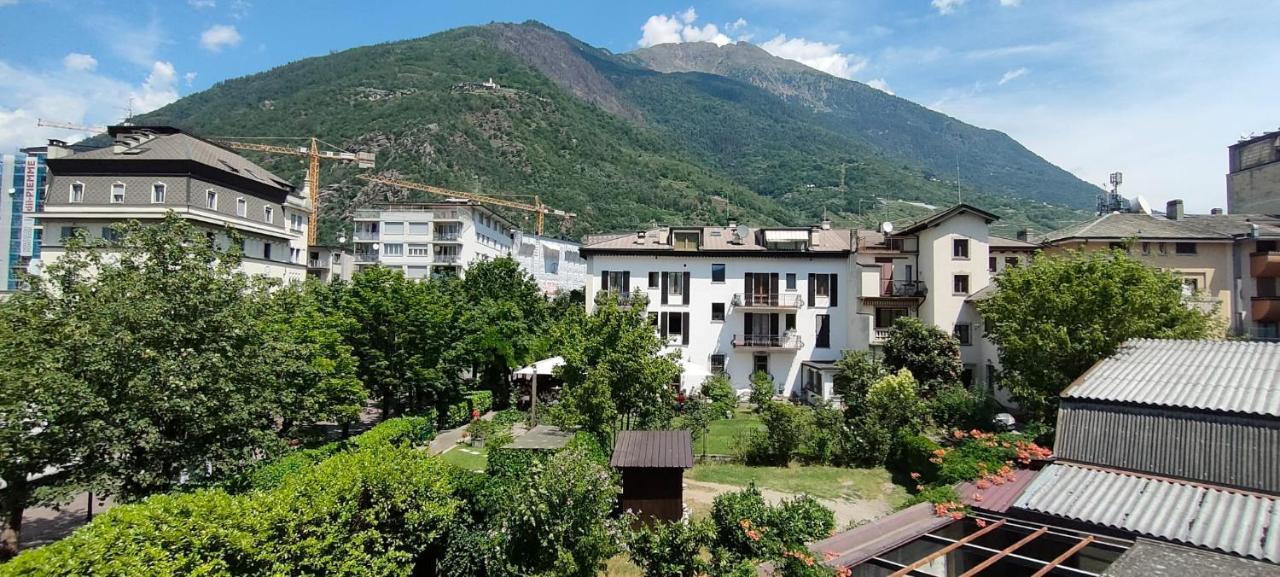 Bernina Station Center Apartment - Tirano Εξωτερικό φωτογραφία