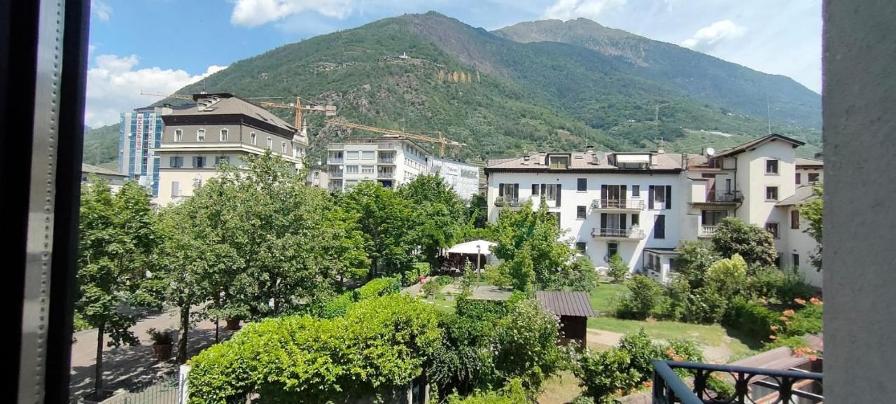 Bernina Station Center Apartment - Tirano Εξωτερικό φωτογραφία